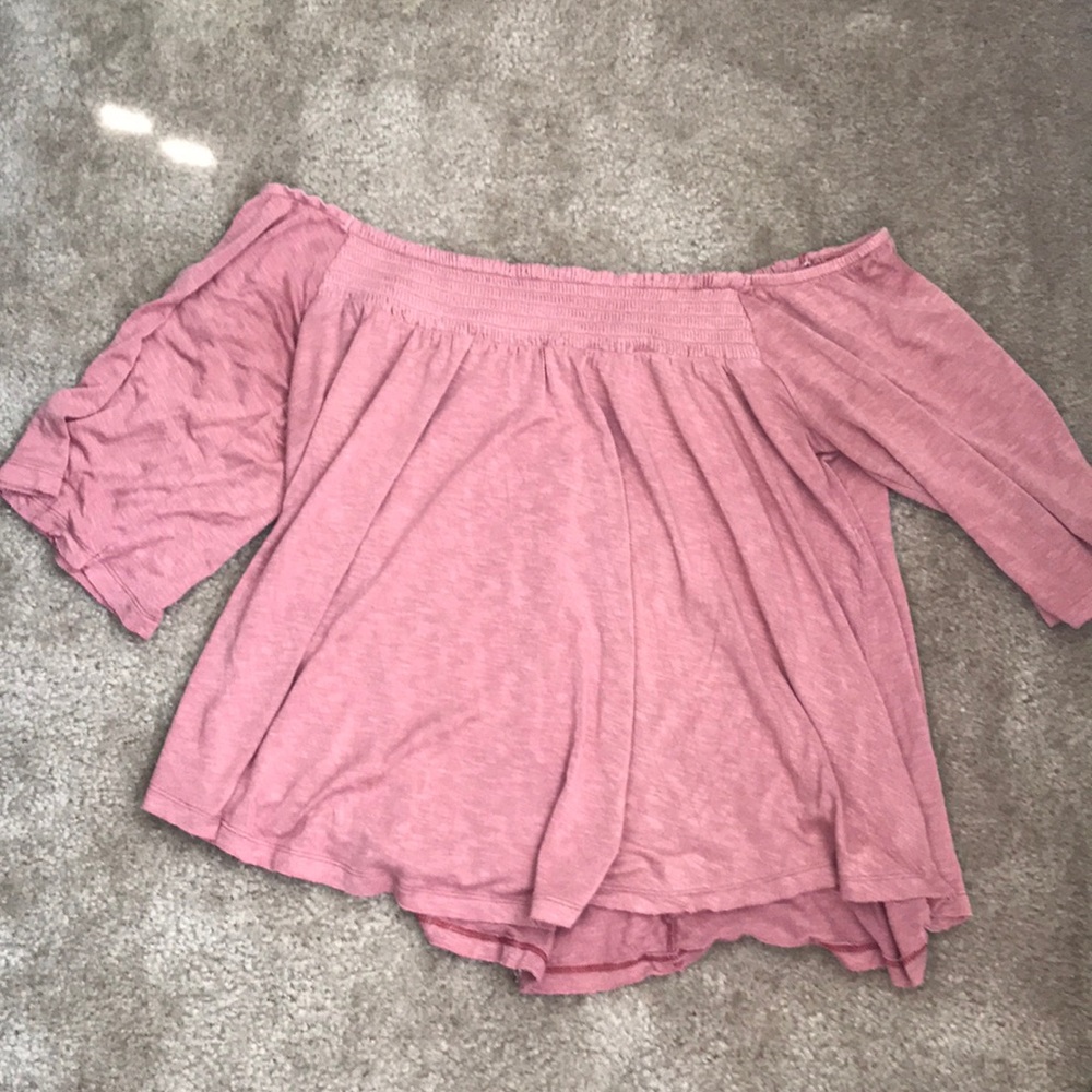 American Eagle Off The Shoulder
